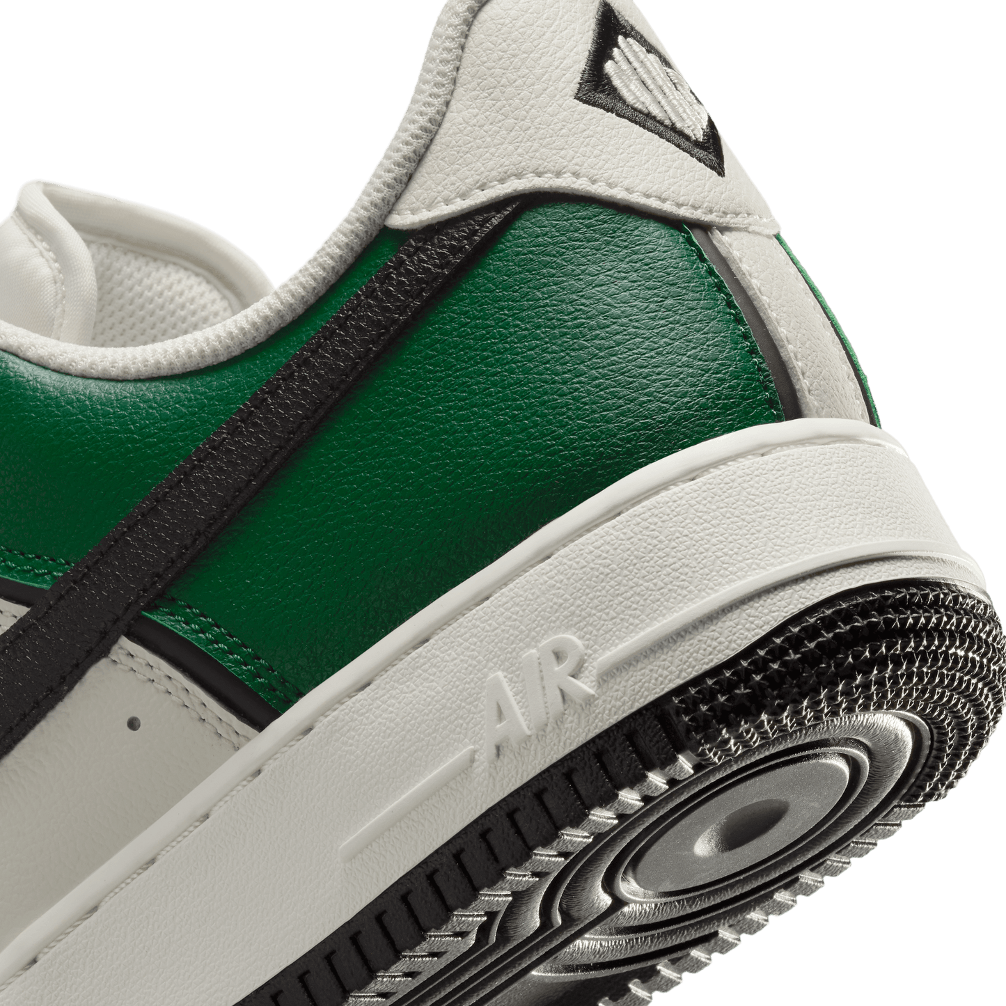 AIR FORCE 1 '07 LV8 SPORT