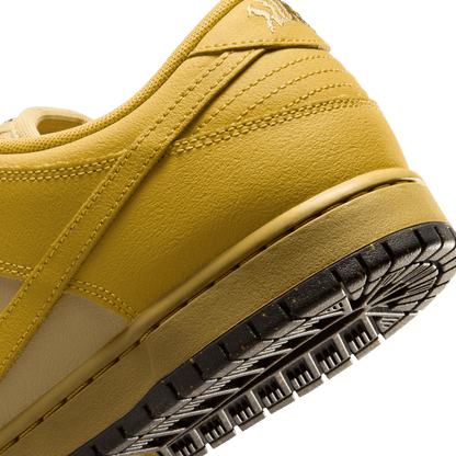 NIKE SB DUNK LOW PRO WC