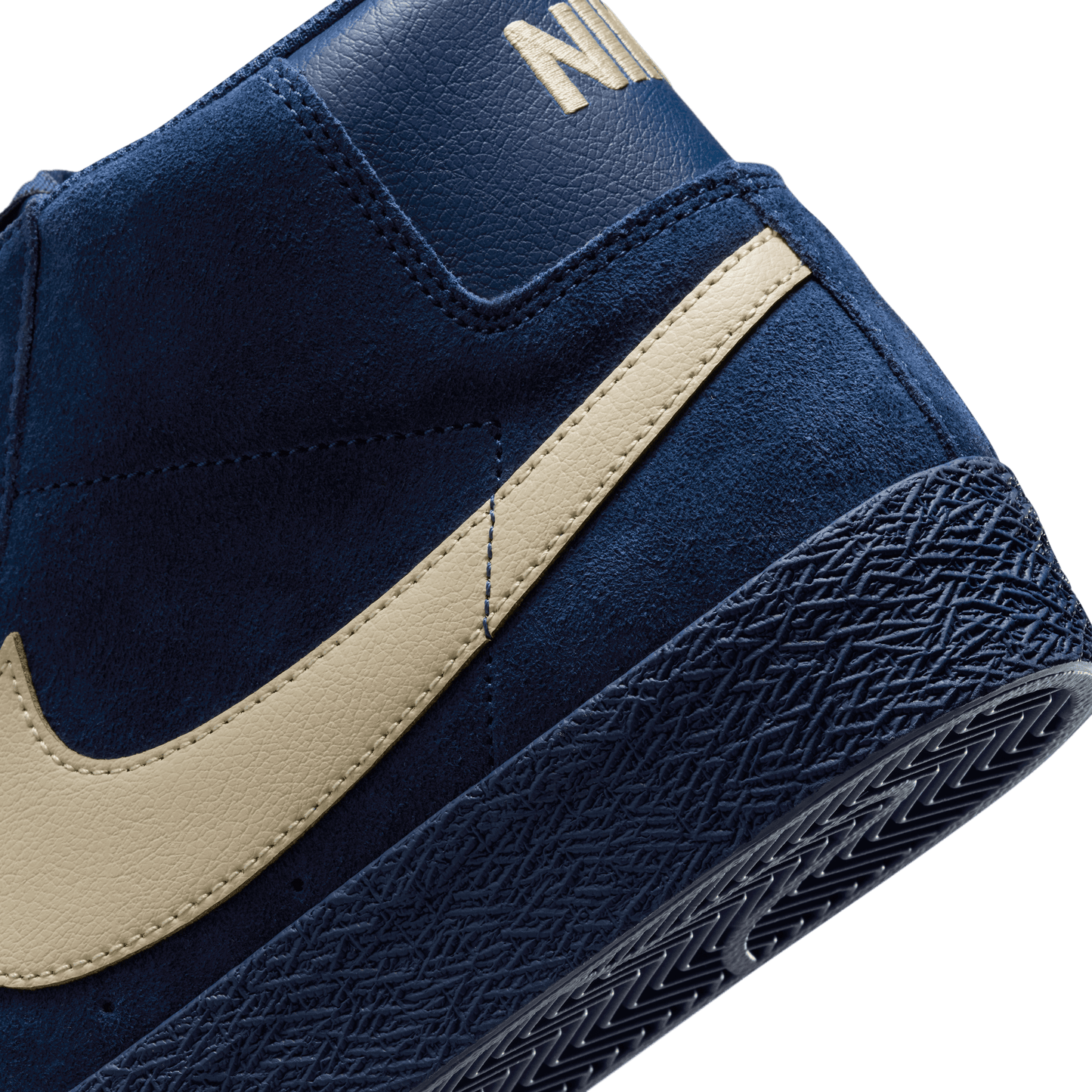 NIKE SB ZOOM BLAZER MID