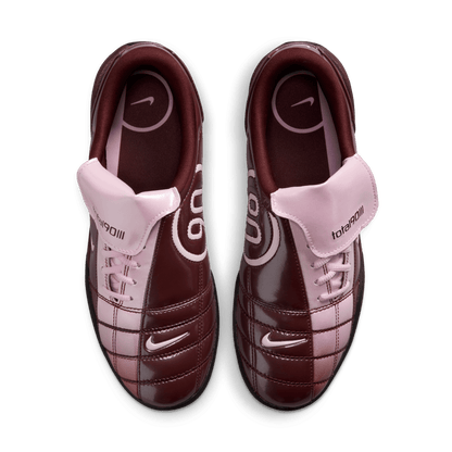 WMNS NIKE T90 SE