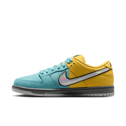NIKE SB DUNK LOW PRO