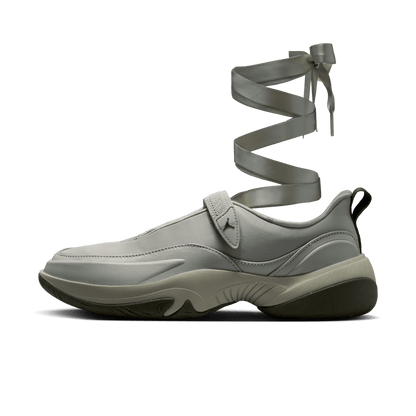 WMNS JORDAN POINTE