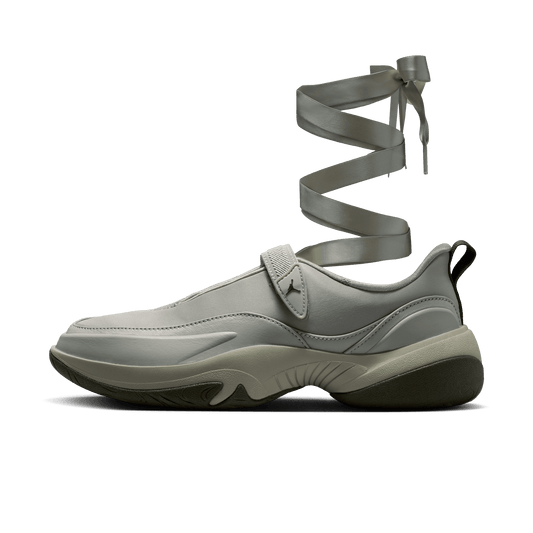 WMNS JORDAN POINTE