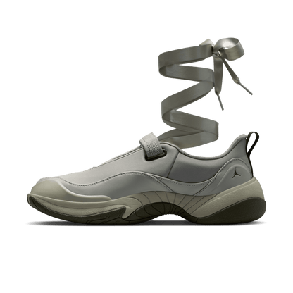 WMNS JORDAN POINTE