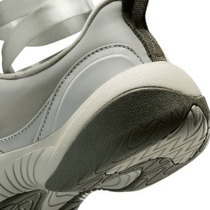WMNS JORDAN POINTE