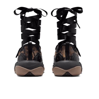 WMNS JORDAN POINTE SE