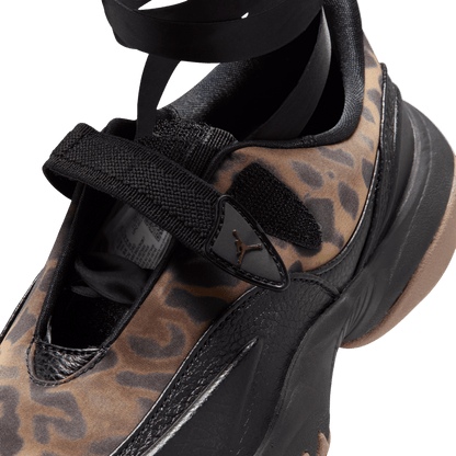 WMNS JORDAN POINTE SE