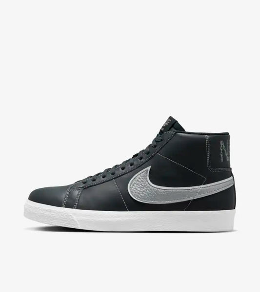 NIKE ZOOM BLAZER MID MS QS