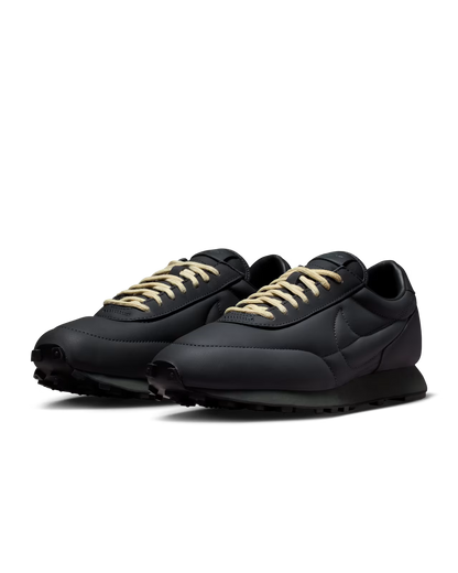 NIKE DAYBREAK SP