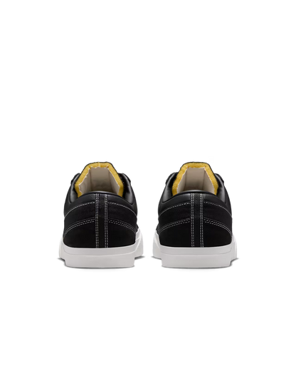 NIKE BLAZY