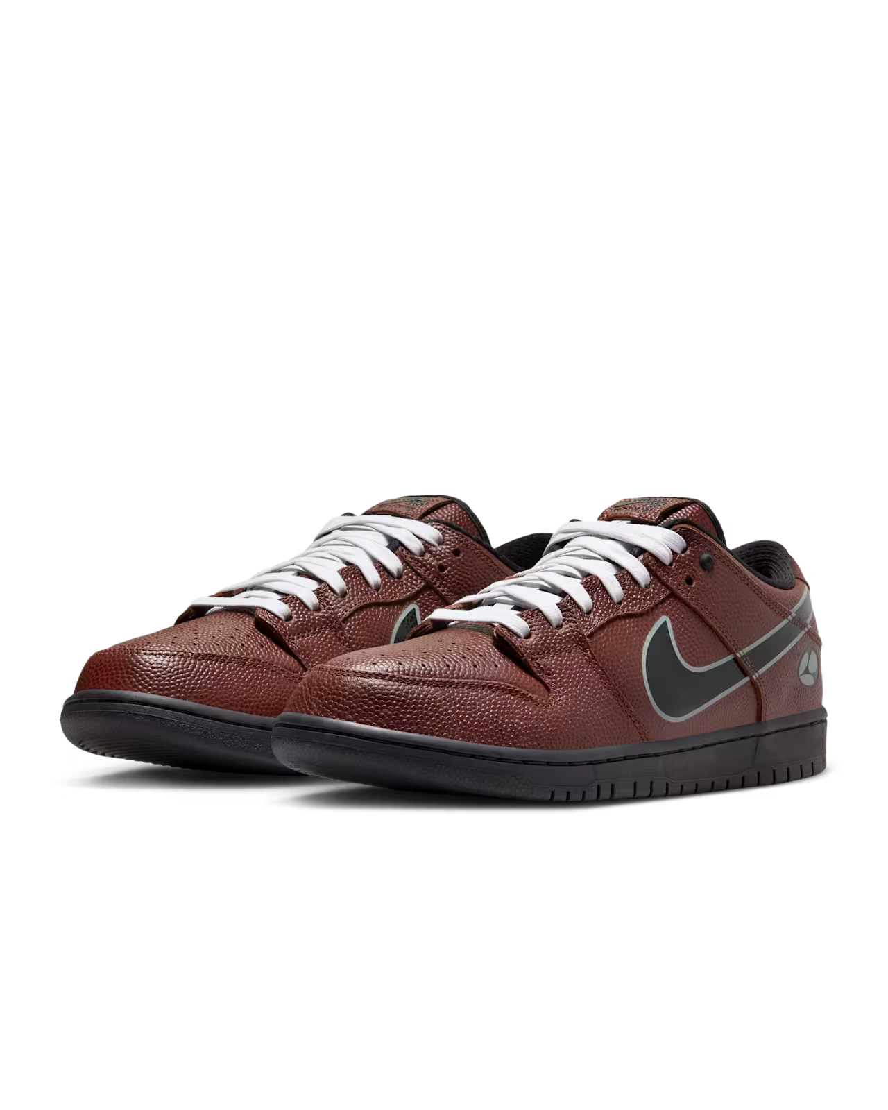 NIKE SB DUNK LOW PRO