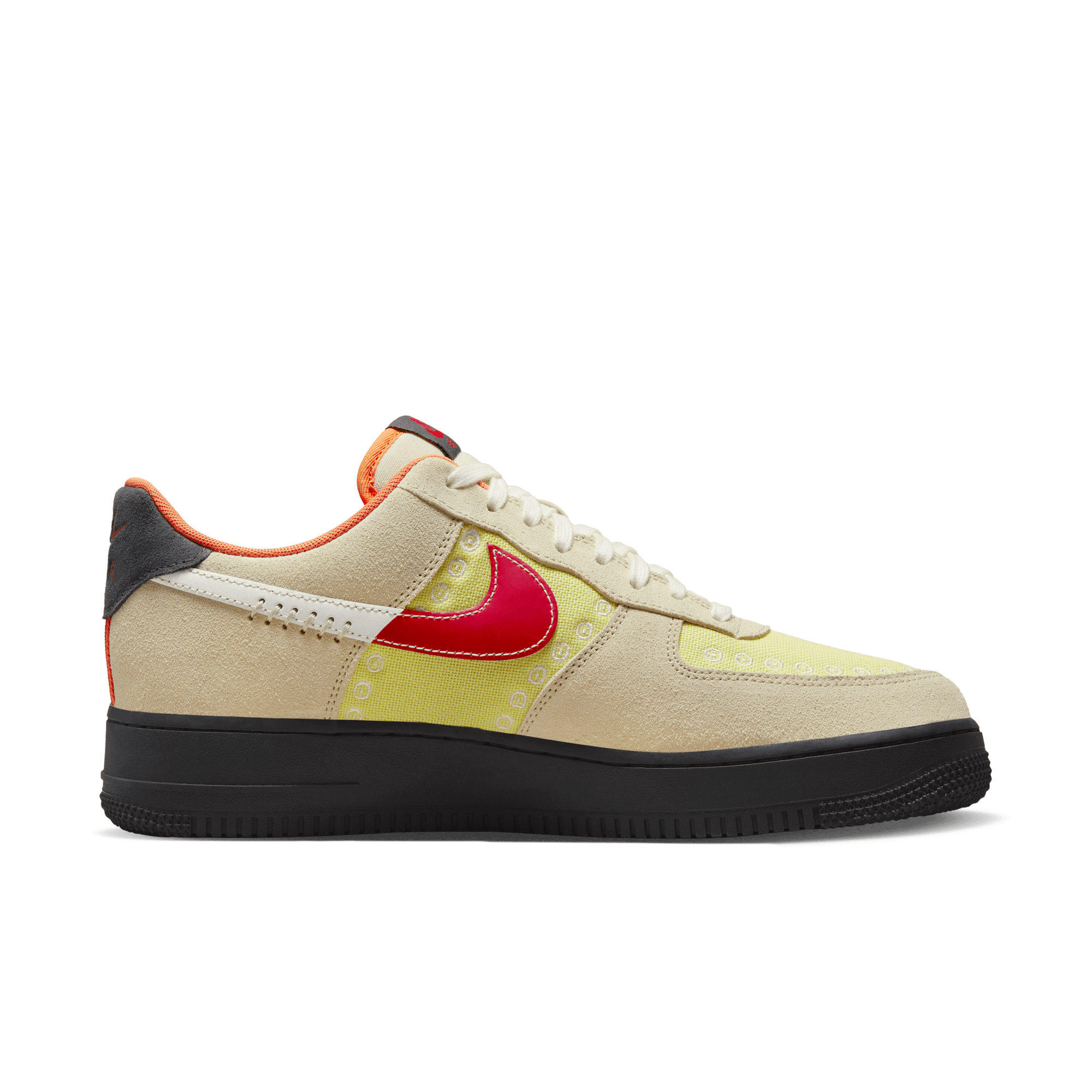 NIKE AIR FORCE 1 '07 LX SOMOS FAMILIA